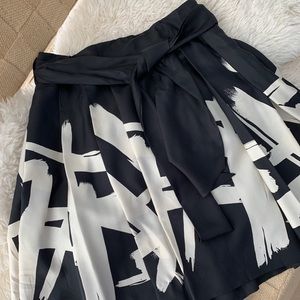 Club Monaco silk pleated skirt, brush stroke print